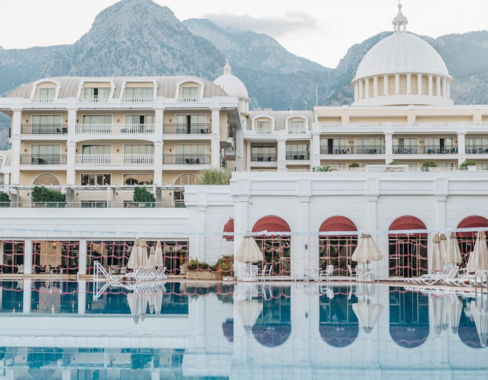 Retail, Leisure & Hotels